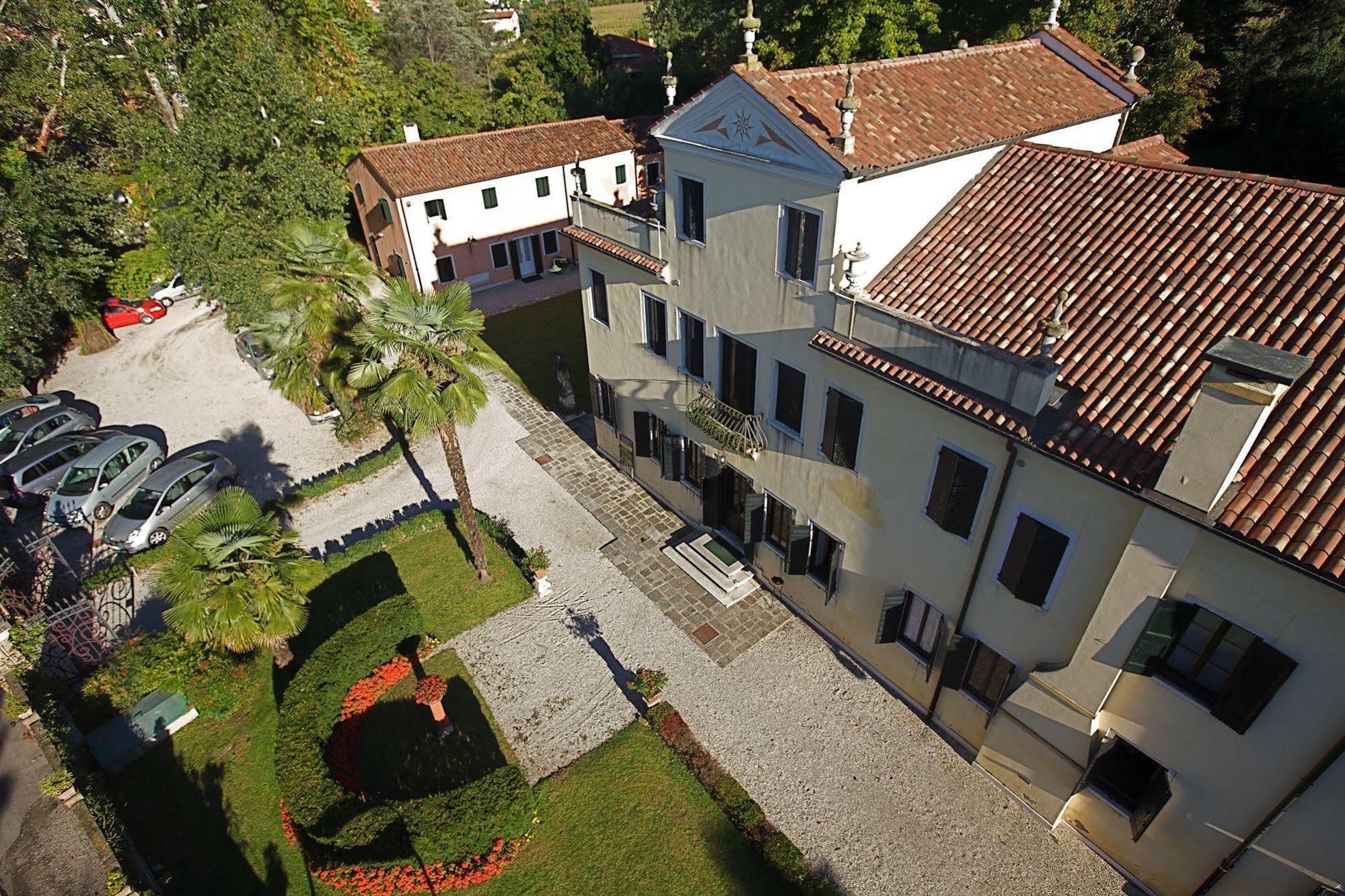 Hotel Alberti 3*