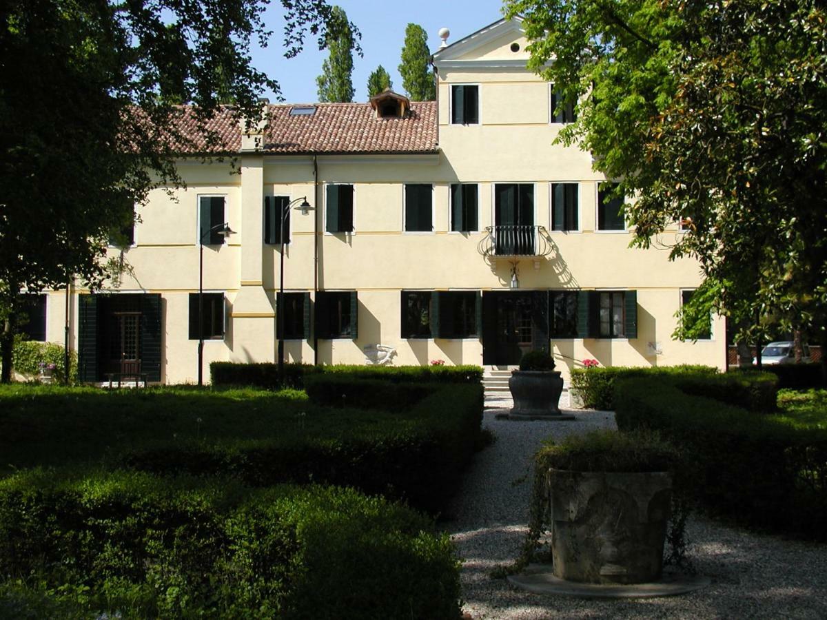 Alberti Hotel